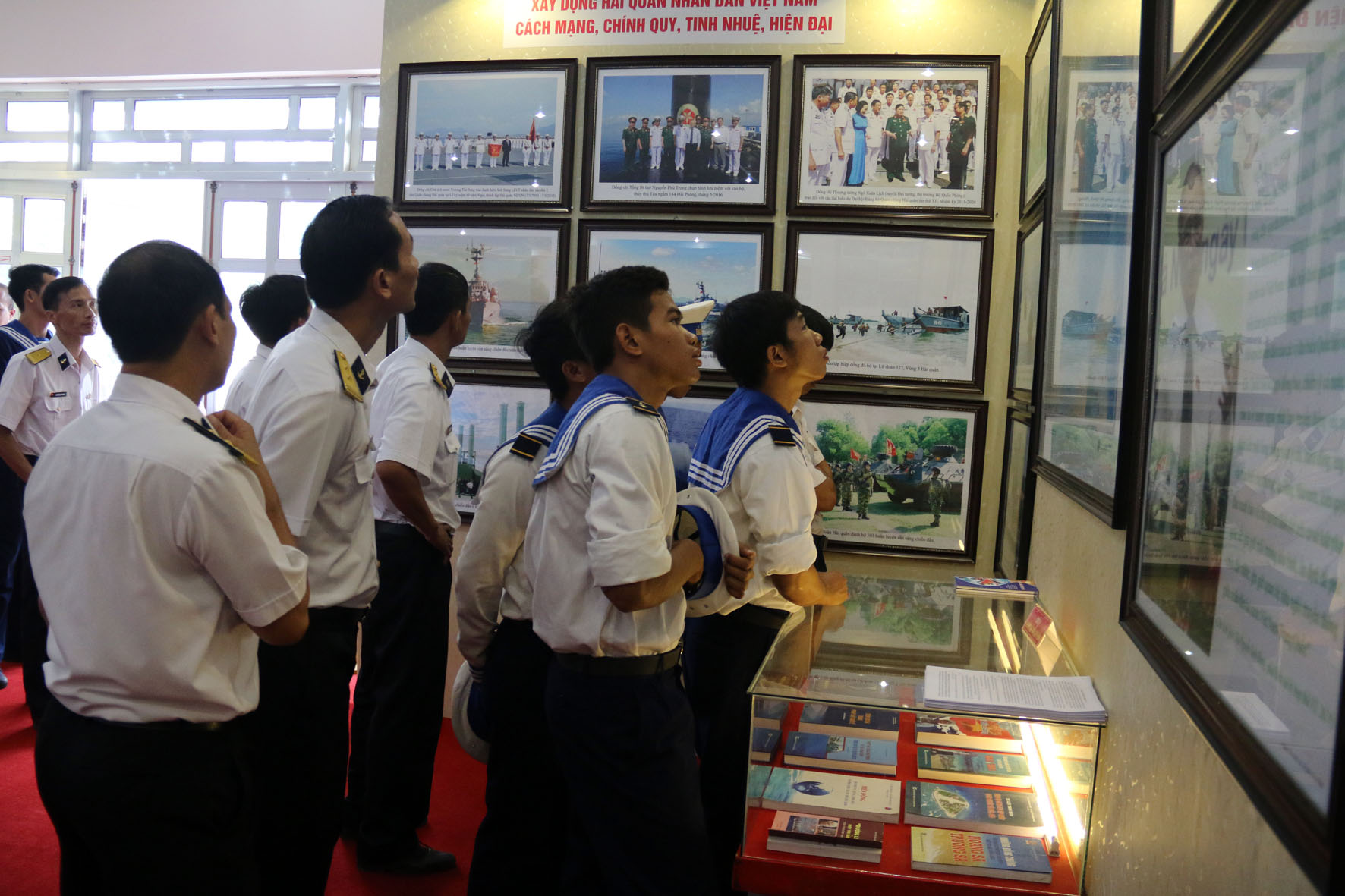 В провинции Киензянг открылась выставка, посвященная архипелагам Хоангша и Чыонгша